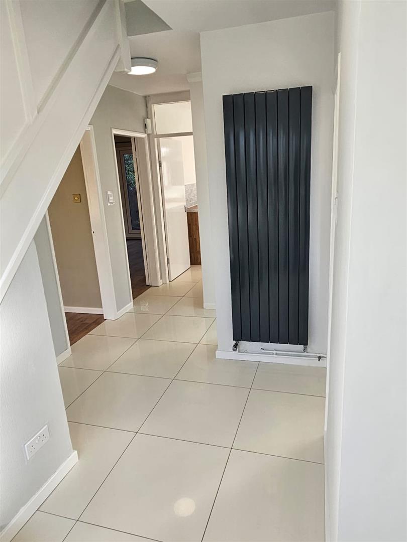 3 bed property in Vale Crescent, Southport